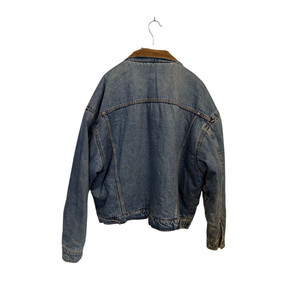 Wrangler - Picture 2 of 10